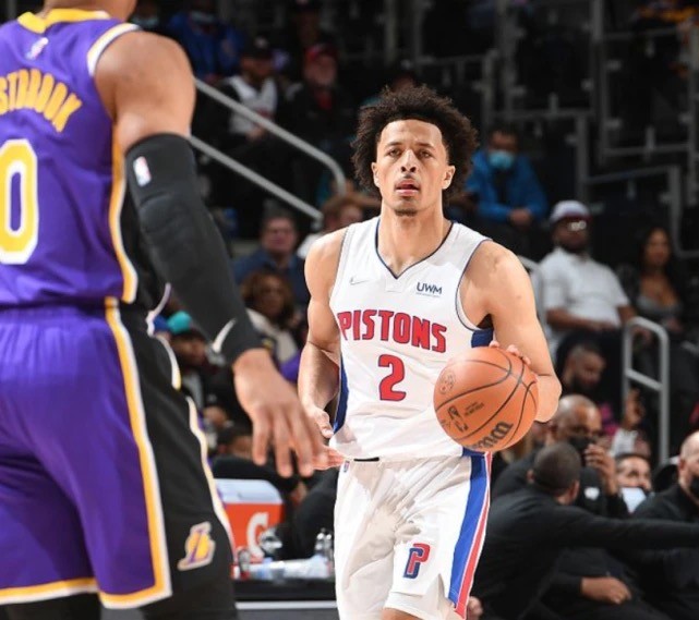 而非简单地 而非简单地